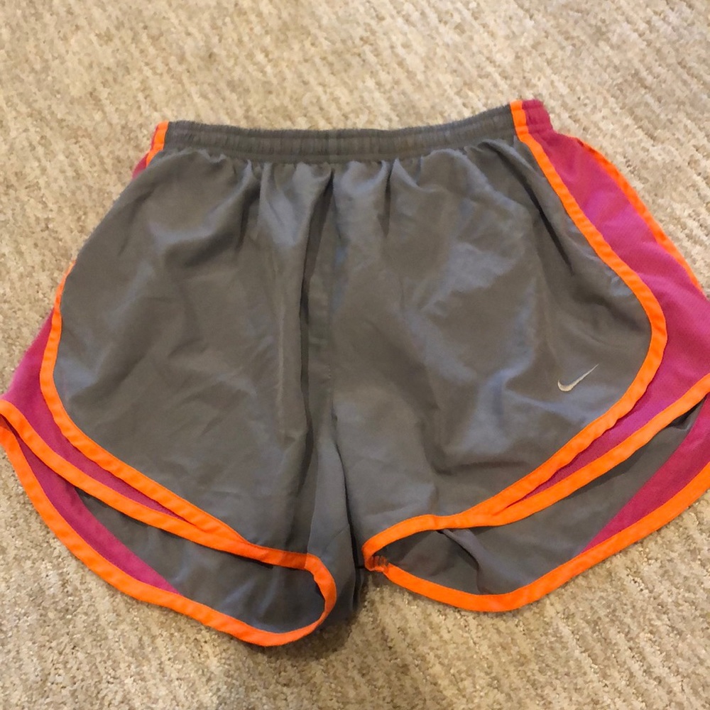 Nike tempo shorts size M
